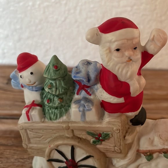 🎄Santa with Horse and Carriage🎄 - Picture 3 of 6